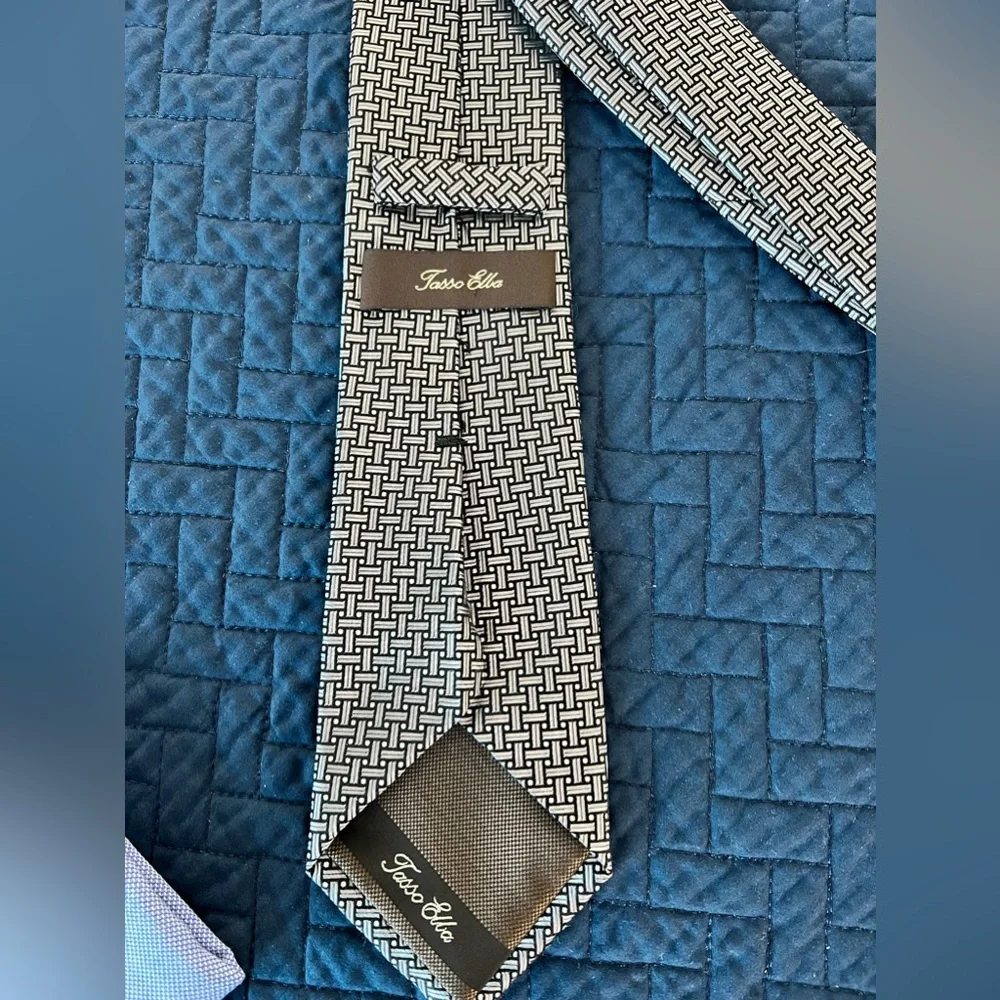 Tasso Elba Luxury Neckwear Blue Grey 100% Silk‎ Tie Mens